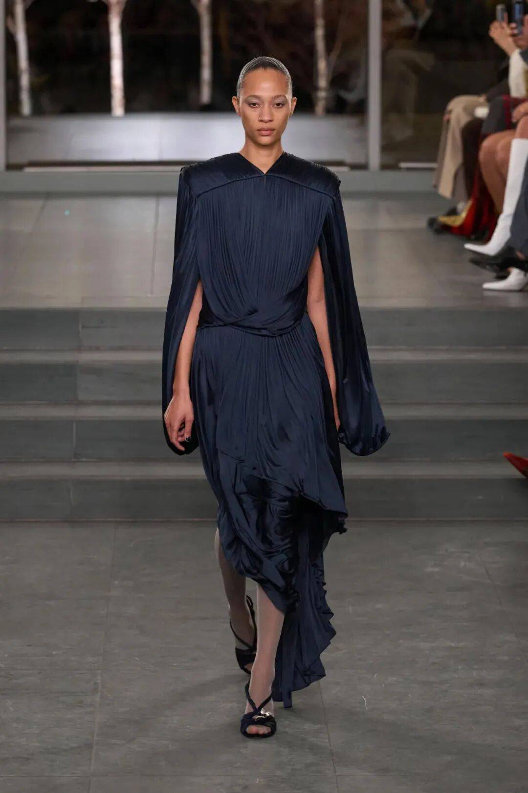 202526 秋冬季最流行的服装颜色